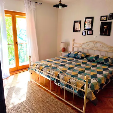 Villa Dalmatian Peak Slime